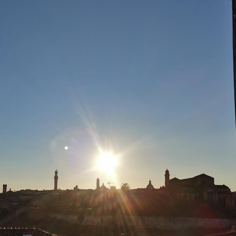 Apartamento Affaccio su Siena,vicino al centro, con garage Exterior foto