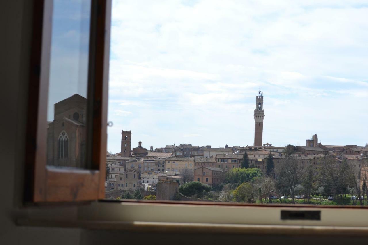 Apartamento Affaccio su Siena,vicino al centro, con garage Exterior foto